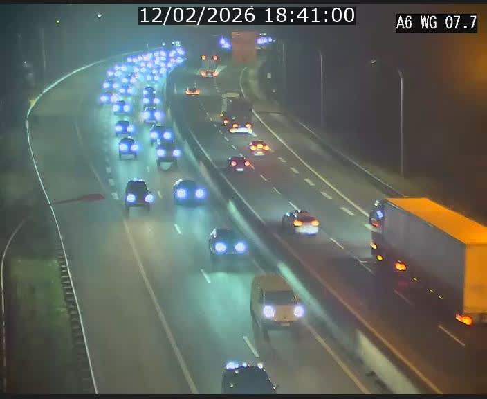 <h2>Traffic live webcam Luxembourg - Bridel - A6 - BK 7.7 - direction Belgique</h2>