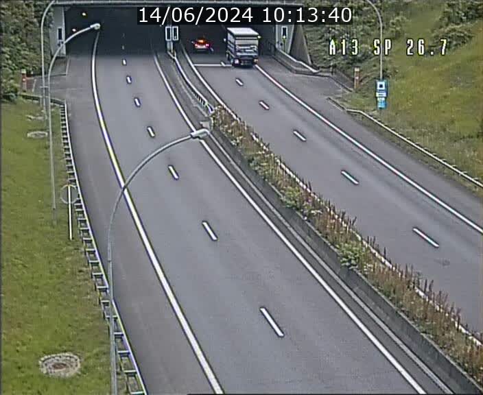 <h2>Traffic live webcam Luxembourg Frisange - A13 direction Luxembourg-ville - BK 26.7</h2>