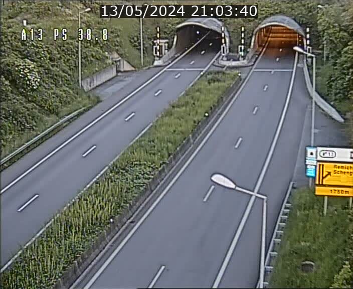 Webcam autoroute A13 à l'entrée ouest du tunnel Markusbierg à Schengen. Vue orientée vers le tunnel et l'Allemagne