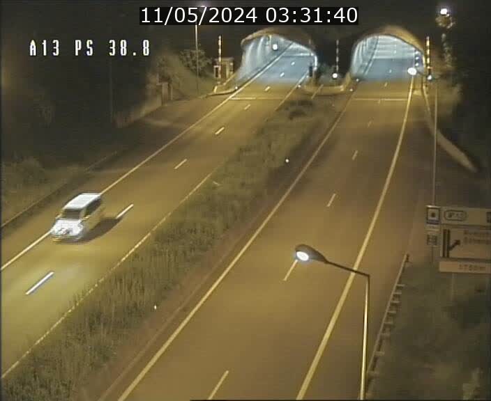 Webcam autoroute A13 à l'entrée ouest du tunnel Markusbierg à Schengen. Vue orientée vers le tunnel et l'Allemagne