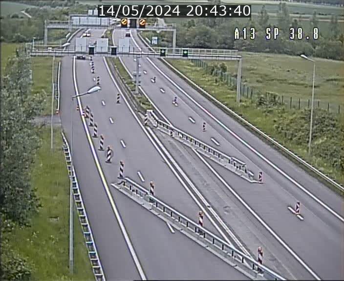 Webcam autoroute A13 à l'entrée ouest du tunnel Markusbierg à Schengen. Vue orientée vers Mondorf-les-Bains