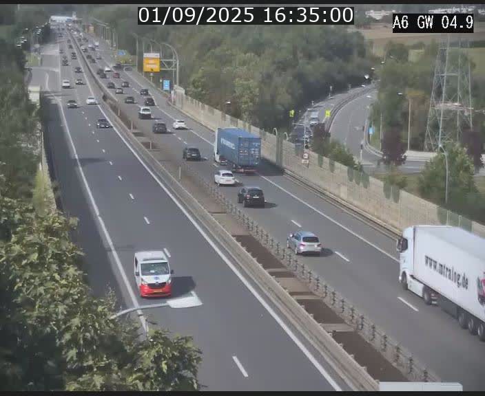 <h2>Traffic live webcam Luxembourg Croix de Cessange - A6 - BK 4.9 - direction Belgique</h2>
