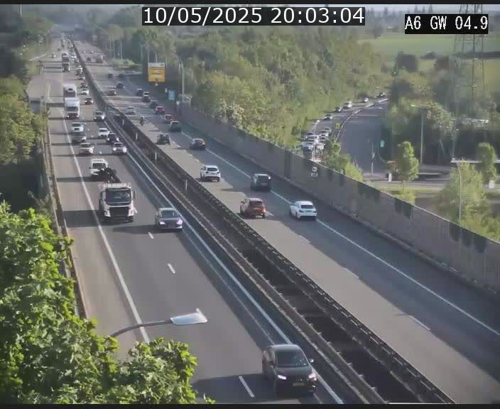 <h2>Traffic live webcam Luxembourg Croix de Cessange - A6 - BK 4.9 - direction Belgique</h2>