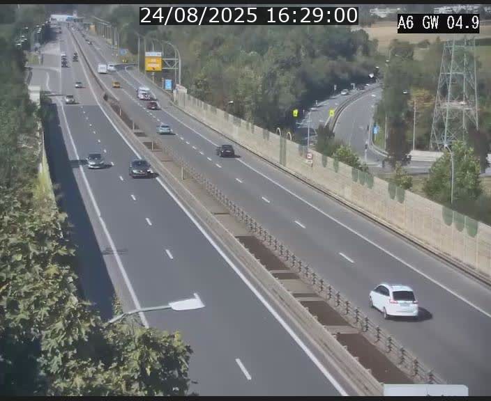 <h2>Traffic live webcam Luxembourg Croix de Cessange - A6 - BK 4.9 - direction Belgique</h2>