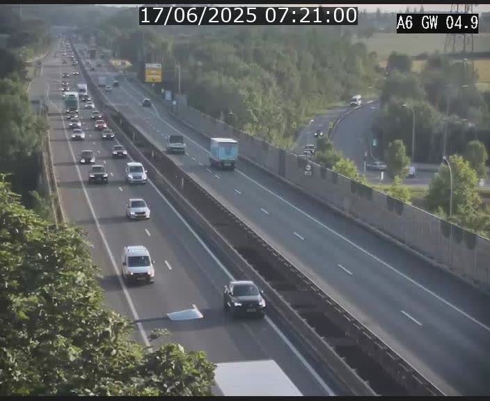 Traffic live webcam Luxembourg Croix de Cessange - A6 - BK 4.9 - direction Belgique