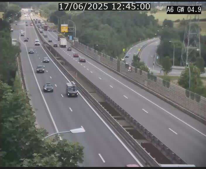 Traffic live webcam Luxembourg Croix de Cessange - A6 - BK 4.9 - direction Belgique