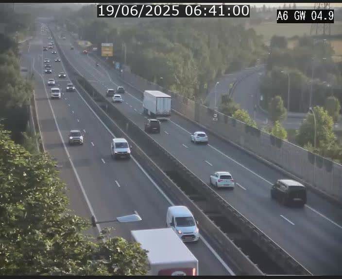 Traffic live webcam Luxembourg Croix de Cessange - A6 - BK 4.9 - direction Belgique