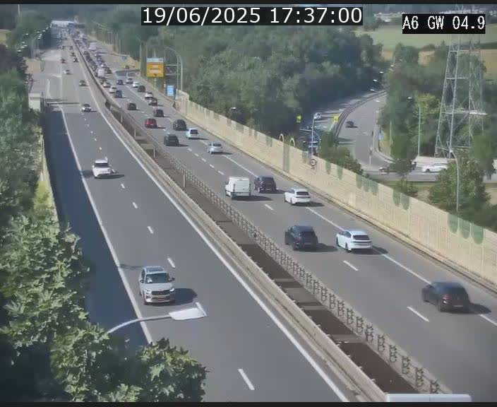 Traffic live webcam Luxembourg Croix de Cessange - A6 - BK 4.9 - direction Belgique