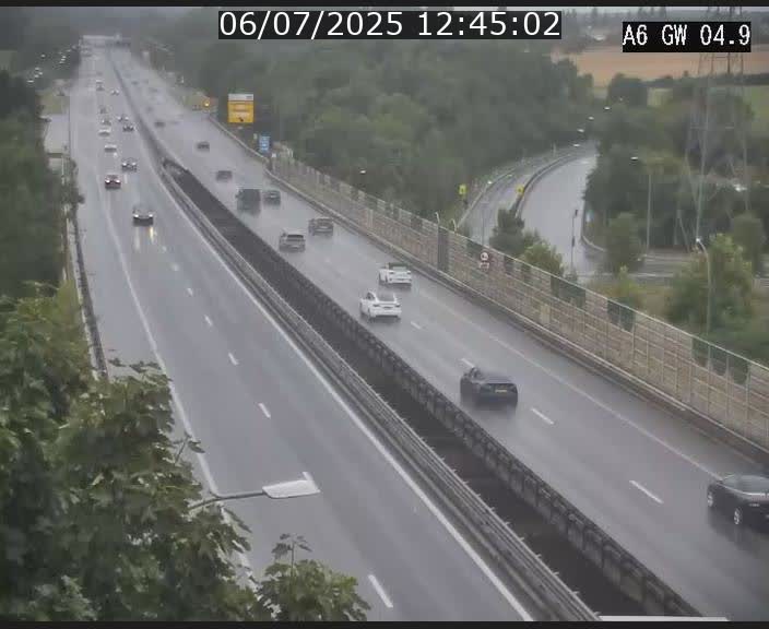 Traffic live webcam Luxembourg Croix de Cessange - A6 - BK 4.9 - direction Belgique