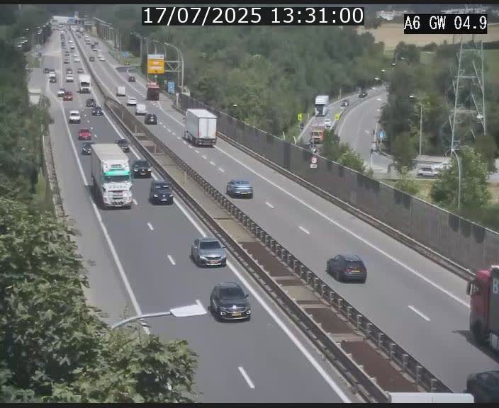 Traffic live webcam Luxembourg Croix de Cessange - A6 - BK 4.9 - direction Belgique