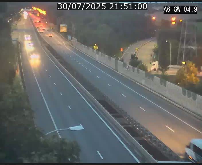 Traffic live webcam Luxembourg Croix de Cessange - A6 - BK 4.9 - direction Belgique