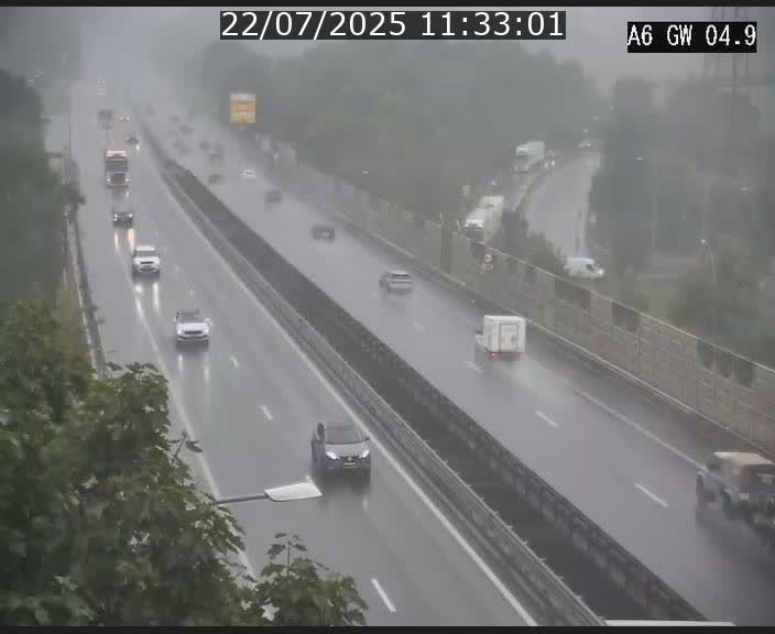 Traffic live webcam Luxembourg Croix de Cessange - A6 - BK 4.9 - direction Belgique