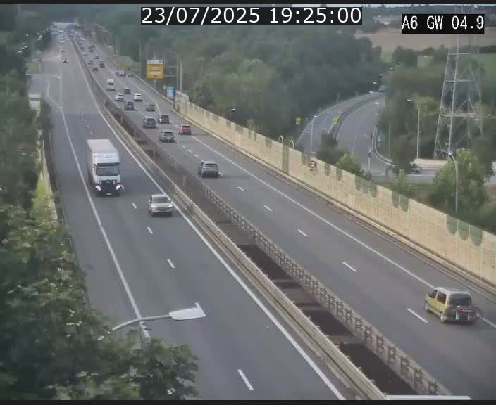 Traffic live webcam Luxembourg Croix de Cessange - A6 - BK 4.9 - direction Belgique