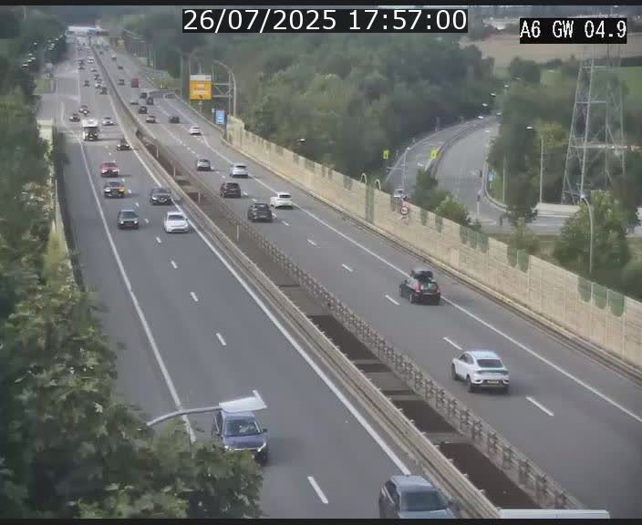 Traffic live webcam Luxembourg Croix de Cessange - A6 - BK 4.9 - direction Belgique