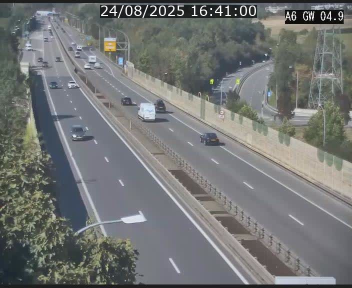 Traffic live webcam Luxembourg Croix de Cessange - A6 - BK 4.9 - direction Belgique