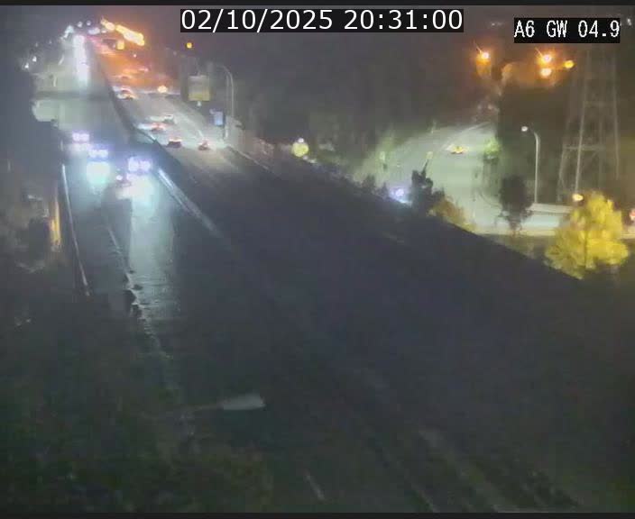 Traffic live webcam Luxembourg Croix de Cessange - A6 - BK 4.9 - direction Belgique