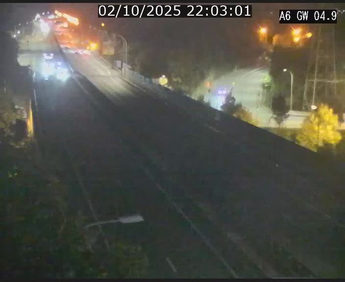 Traffic live webcam Luxembourg Croix de Cessange - A6 - BK 4.9 - direction Belgique