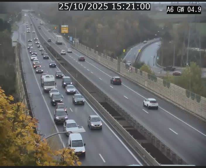 Traffic live webcam Luxembourg Croix de Cessange - A6 - BK 4.9 - direction Belgique