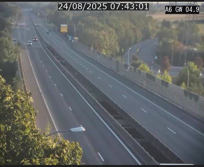 <h2>Traffic live webcam Luxembourg Croix de Cessange - A6 - BK 4.9 - direction Belgique</h2>