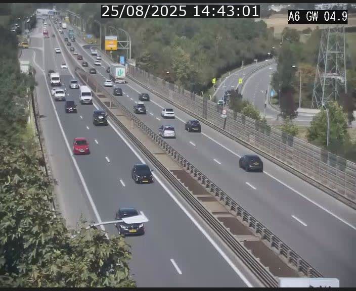 <h2>Traffic live webcam Luxembourg Croix de Cessange - A6 - BK 4.9 - direction Belgique</h2>