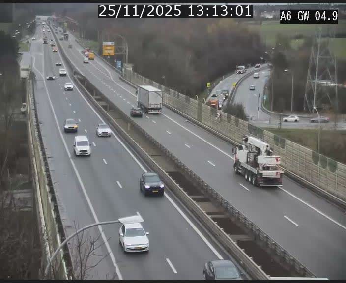 <h2>Traffic live webcam Luxembourg Croix de Cessange - A6 - BK 4.9 - direction Belgique</h2>