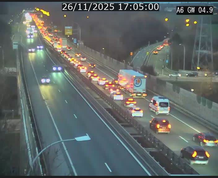<h2>Traffic live webcam Luxembourg Croix de Cessange - A6 - BK 4.9 - direction Belgique</h2>