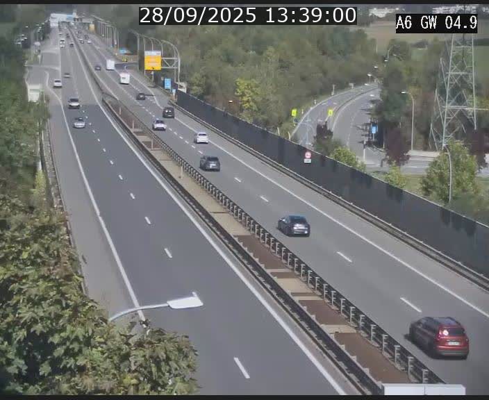 <h2>Traffic live webcam Luxembourg Croix de Cessange - A6 - BK 4.9 - direction Belgique</h2>