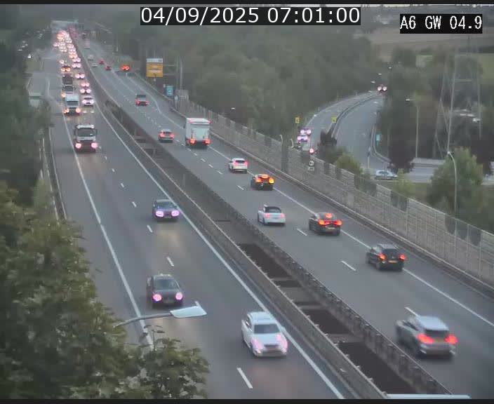 <h2>Traffic live webcam Luxembourg Croix de Cessange - A6 - BK 4.9 - direction Belgique</h2>
