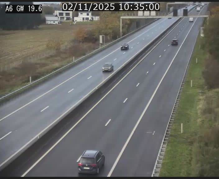 <h2>Traffic live webcam Luxembourg - Steinfort - A6 - BK 19.6 - direction Belgique</h2>