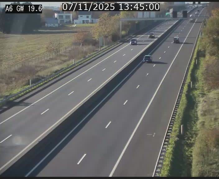 Traffic live webcam Luxembourg - Steinfort - A6 - BK 19.6 - direction Belgique