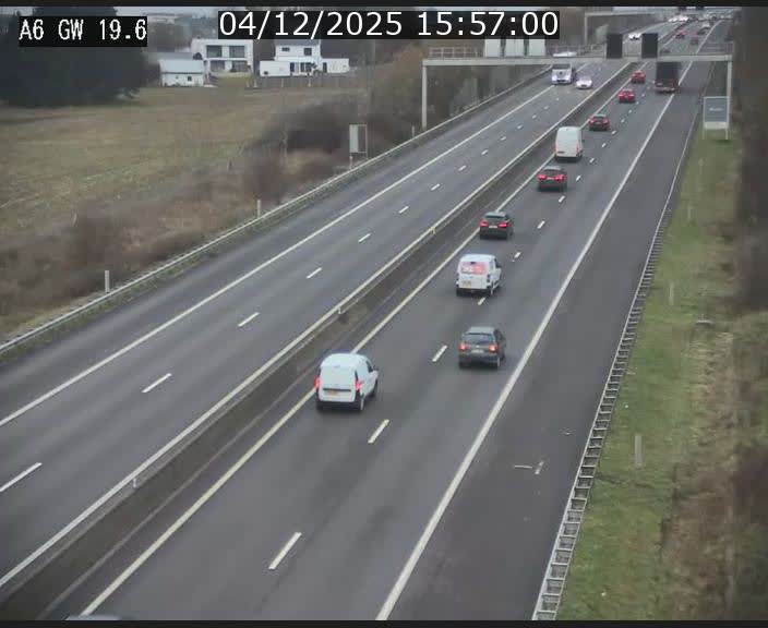 <h2>Traffic live webcam Luxembourg - Steinfort - A6 - BK 19.6 - direction Belgique</h2>