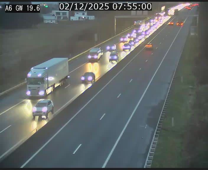 <h2>Traffic live webcam Luxembourg - Steinfort - A6 - BK 19.6 - direction Belgique</h2>