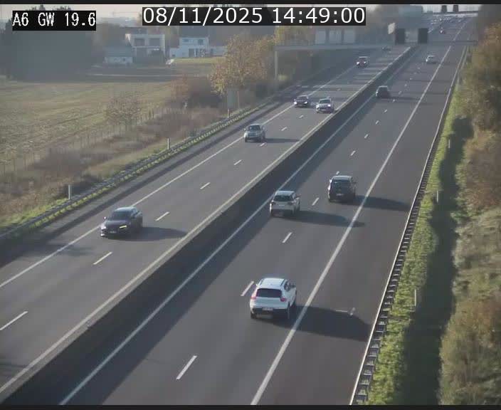 <h2>Traffic live webcam Luxembourg - Steinfort - A6 - BK 19.6 - direction Belgique</h2>