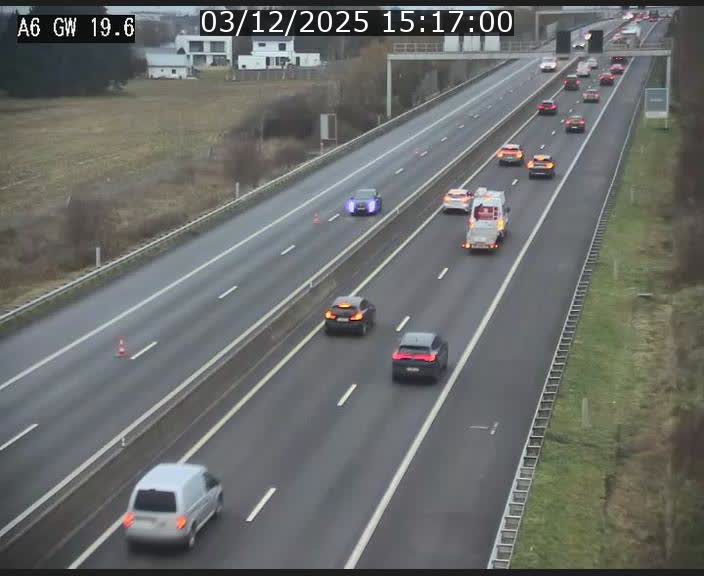 <h2>Traffic live webcam Luxembourg - Steinfort - A6 - BK 19.6 - direction Belgique</h2>