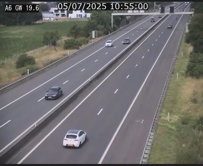 <h2>Traffic live webcam Luxembourg - Steinfort - A6 - BK 19.6 - direction Belgique</h2>