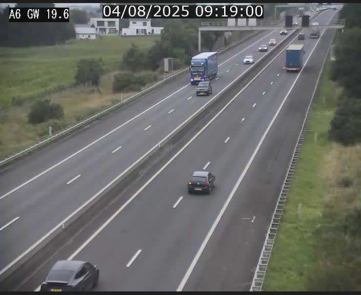 <h2>Traffic live webcam Luxembourg - Steinfort - A6 - BK 19.6 - direction Belgique</h2>