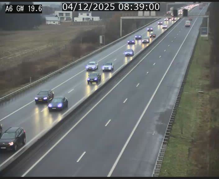 <h2>Traffic live webcam Luxembourg - Steinfort - A6 - BK 19.6 - direction Belgique</h2>