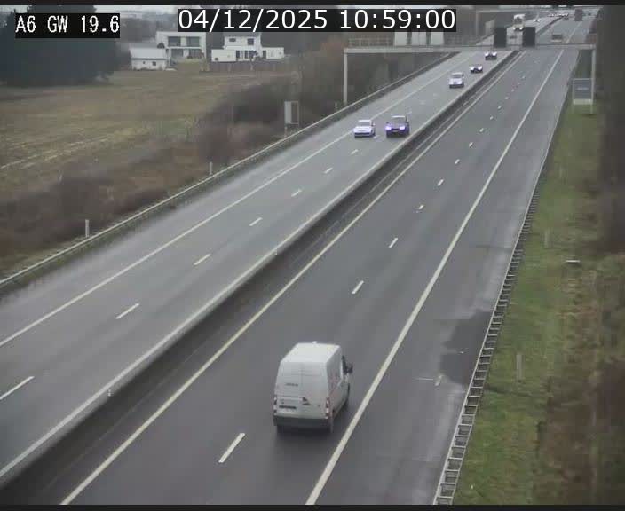 <h2>Traffic live webcam Luxembourg - Steinfort - A6 - BK 19.6 - direction Belgique</h2>