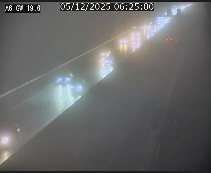 <h2>Traffic live webcam Luxembourg - Steinfort - A6 - BK 19.6 - direction Belgique</h2>