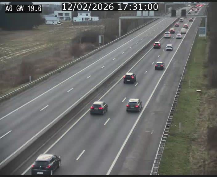 <h2>Traffic live webcam Luxembourg - Steinfort - A6 - BK 19.6 - direction Belgique</h2>