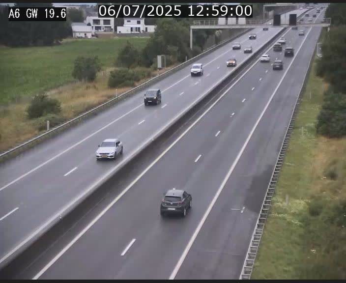 <h2>Traffic live webcam Luxembourg - Steinfort - A6 - BK 19.6 - direction Belgique</h2>