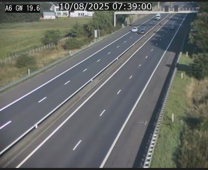 <h2>Traffic live webcam Luxembourg - Steinfort - A6 - BK 19.6 - direction Belgique</h2>