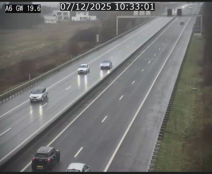 <h2>Traffic live webcam Luxembourg - Steinfort - A6 - BK 19.6 - direction Belgique</h2>