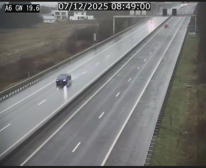 <h2>Traffic live webcam Luxembourg - Steinfort - A6 - BK 19.6 - direction Belgique</h2>
