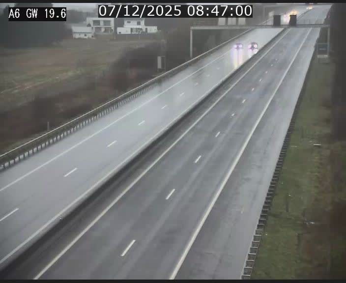 <h2>Traffic live webcam Luxembourg - Steinfort - A6 - BK 19.6 - direction Belgique</h2>