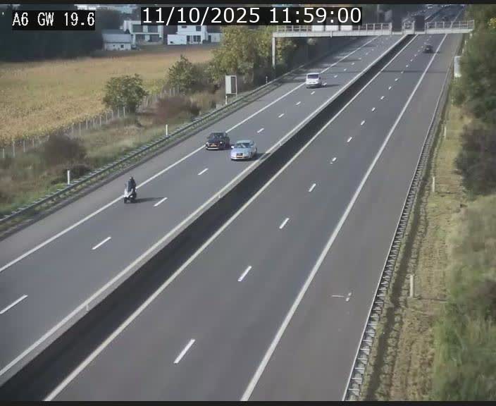 <h2>Traffic live webcam Luxembourg - Steinfort - A6 - BK 19.6 - direction Belgique</h2>
