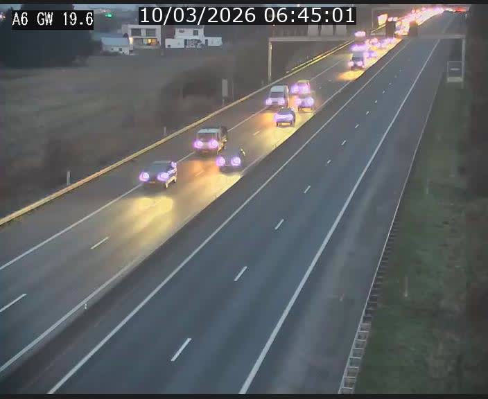 Traffic live webcam Luxembourg - Steinfort - A6 - BK 19.6 - direction Belgique