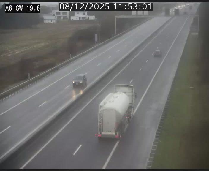 <h2>Traffic live webcam Luxembourg - Steinfort - A6 - BK 19.6 - direction Belgique</h2>