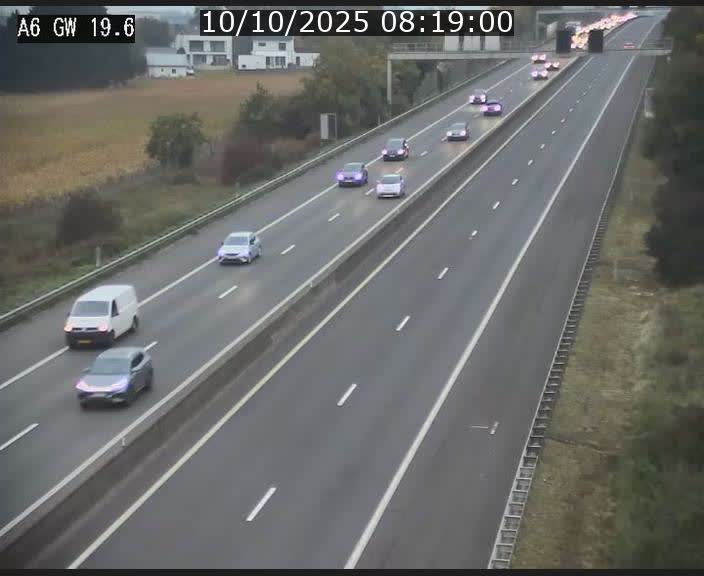 <h2>Traffic live webcam Luxembourg - Steinfort - A6 - BK 19.6 - direction Belgique</h2>