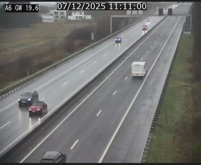 Traffic live webcam Luxembourg - Steinfort - A6 - BK 19.6 - direction Belgique